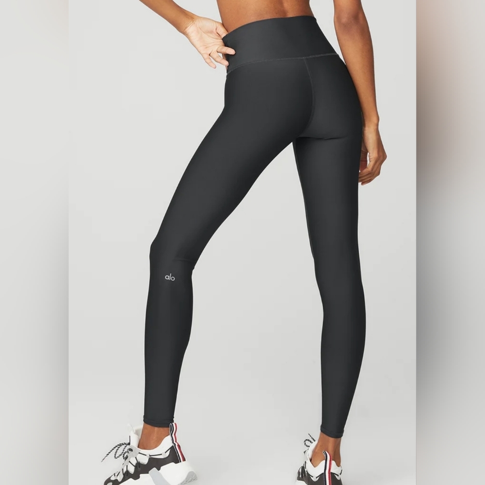 ALO Yoga Black Leggings AIRLIFT
